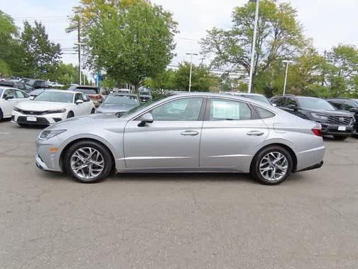 2021 Hyundai SONATA SEL