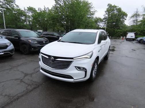 2022 Buick Enclave AWD Essence