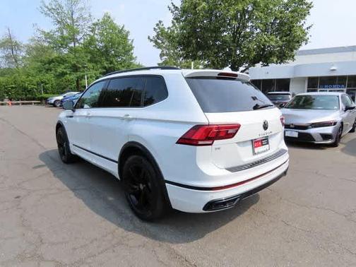 2024 Volkswagen Tiguan 2.0T SE R-Line Black 4MOTION