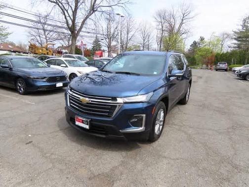 2022 Chevrolet Traverse LT Cloth