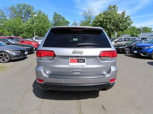 2020 Jeep Grand Cherokee Laredo