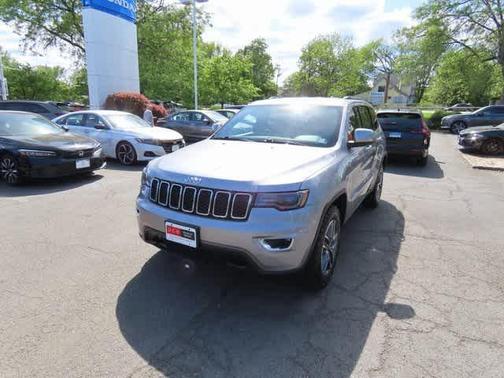 2020 Jeep Grand Cherokee Laredo