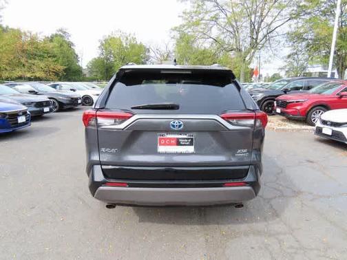 2019 Toyota RAV4 Hybrid SE