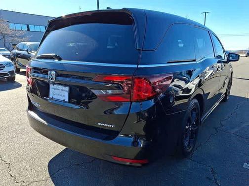 Crystal Black Pearl 2023 Honda Odyssey Sport