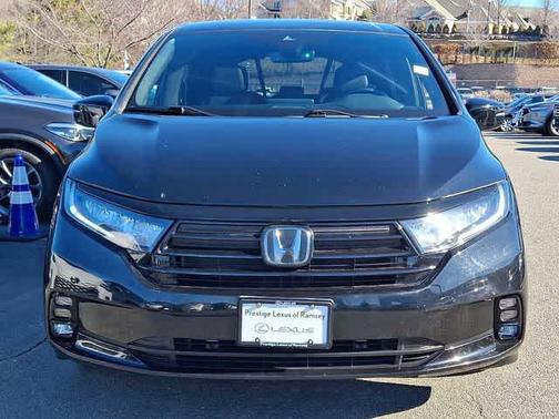 Crystal Black Pearl 2023 Honda Odyssey Sport