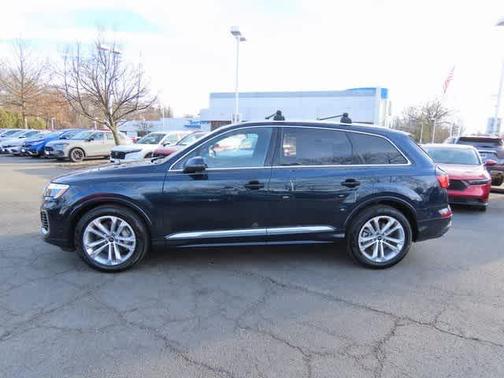 2025 Audi Q7 55 Prestige