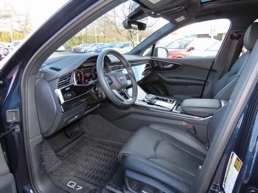 2025 Audi Q7 55 Prestige