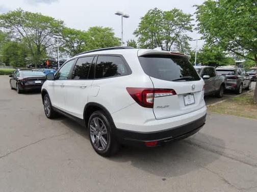 2022 Honda Pilot AWD Sport