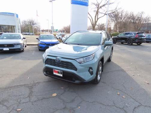 2021 Toyota RAV4 Hybrid XLE Premium