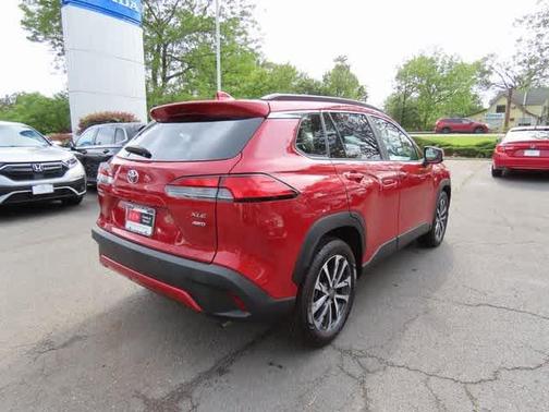 2022 Toyota Corolla Cross XLE