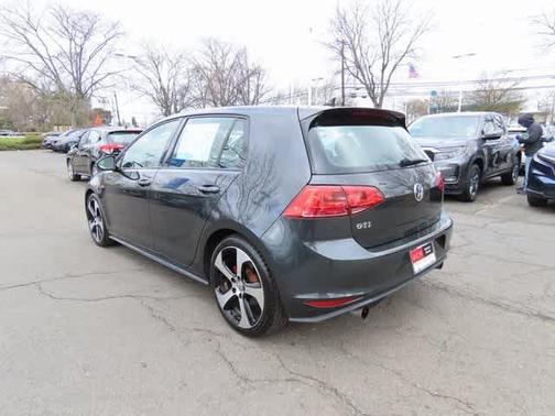 2016 Volkswagen Golf GTI 2.0T S 4-Door