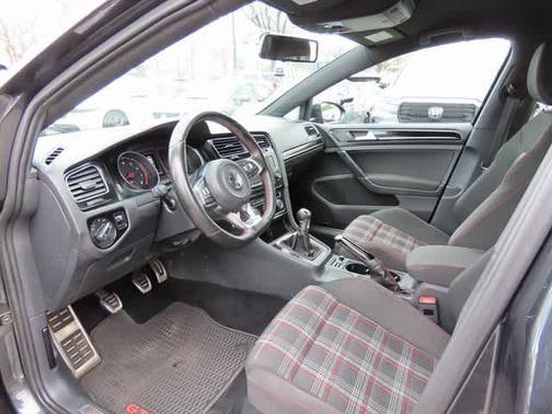 2016 Volkswagen Golf GTI 2.0T S 4-Door
