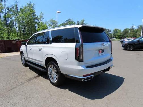 2024 Cadillac Escalade ESV Premium Luxury