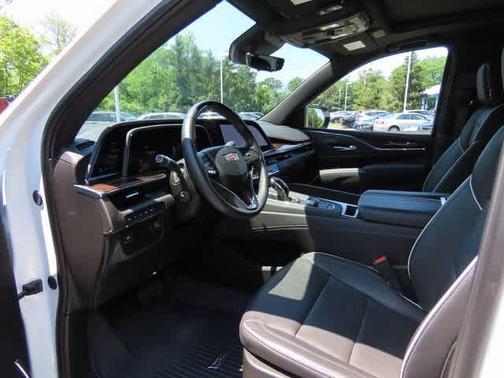 2024 Cadillac Escalade ESV Premium Luxury
