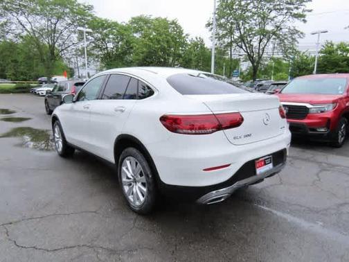 2021 Mercedes-Benz GLC 300 4MATIC Coupe