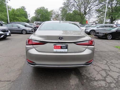 2021 Lexus ES 250 Base