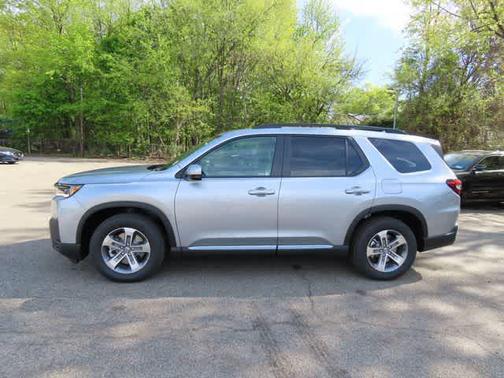 Solar Silver Metallic 2026 Honda Pilot EX-L