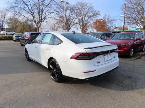 2023 Honda Accord Hybrid Base