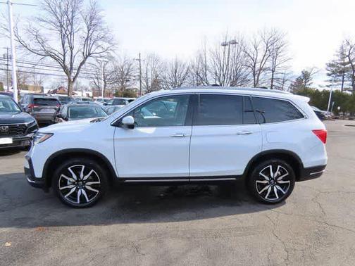 2021 Honda Pilot Touring 8-Passenger