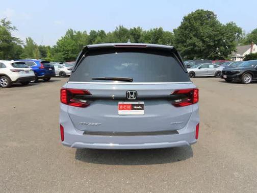 Sonic Gray Pearl 2026 Honda Odyssey Sport-L