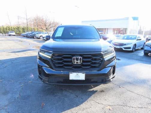 2023 Honda Pilot AWD Sport