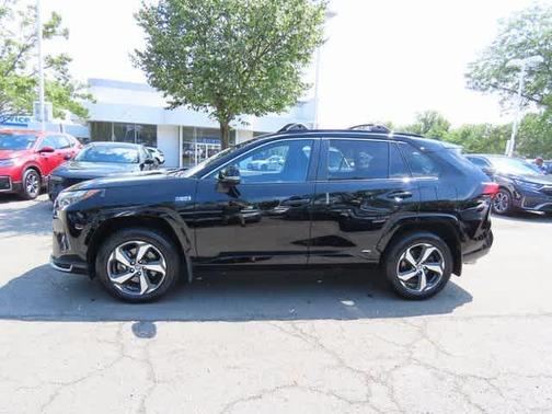 2022 Toyota RAV4 Prime SE