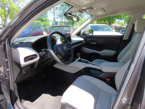 Modern Steel Metallic 2024 Honda HR-V LX