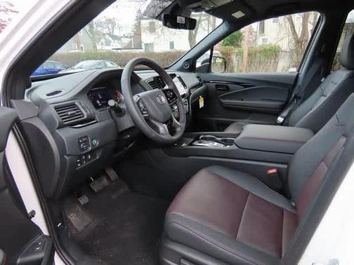 2025 Honda Passport AWD Black