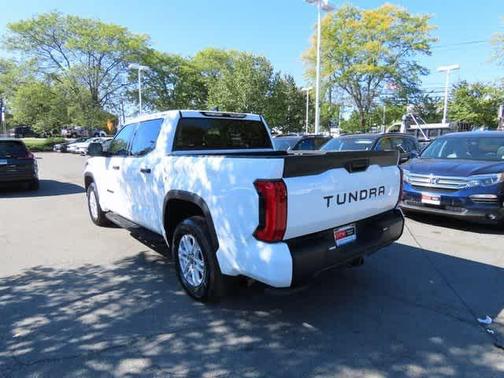 2022 Toyota Tundra SR5