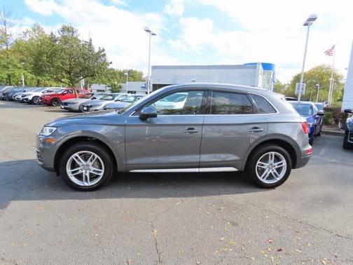 2018 Audi Q5 2.0T Premium Plus
