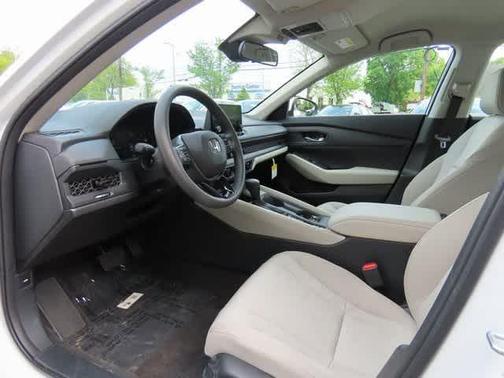 2025 Honda Accord LX 1.5T