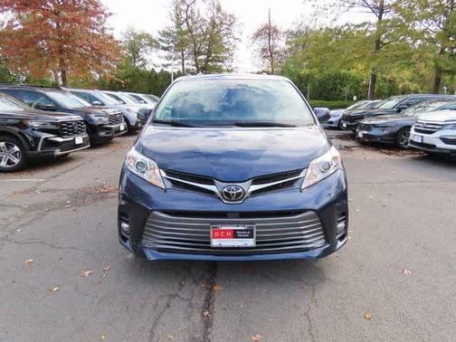 2019 Toyota Sienna XLE Premium