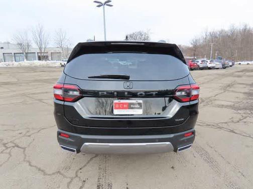 2026 Honda Pilot Touring 8-Passenger