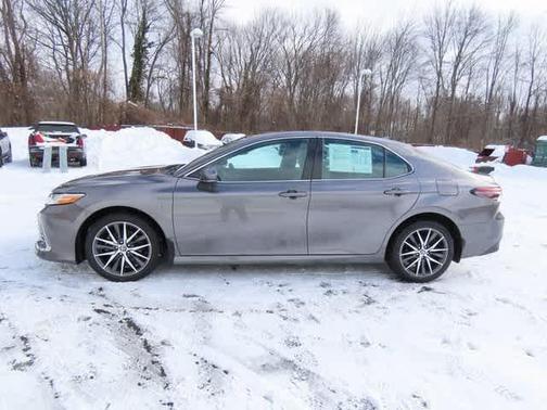 2023 Toyota Camry XLE
