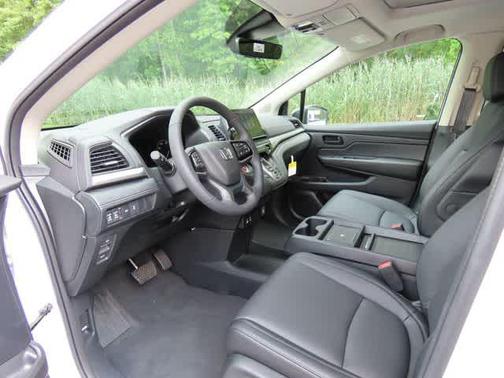 Platinum White Pearl 2026 Honda Odyssey EX-L