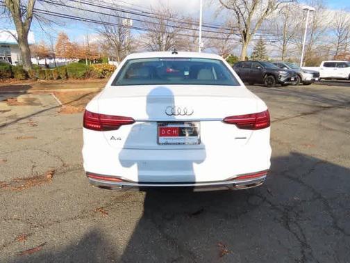 2022 Audi A4 40 Premium Plus