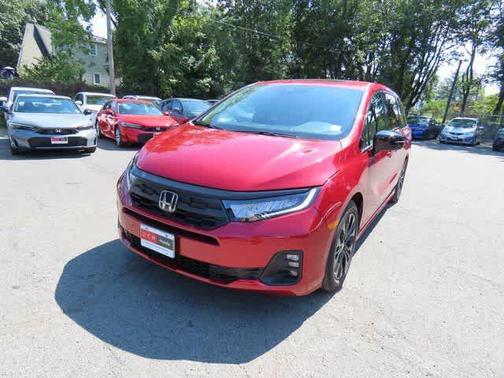 Radiant Red Metallic II 2026 Honda Odyssey Sport-L
