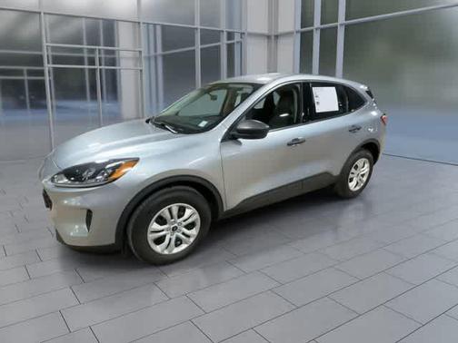 ICONIC SILVER 2022 Ford Escape S