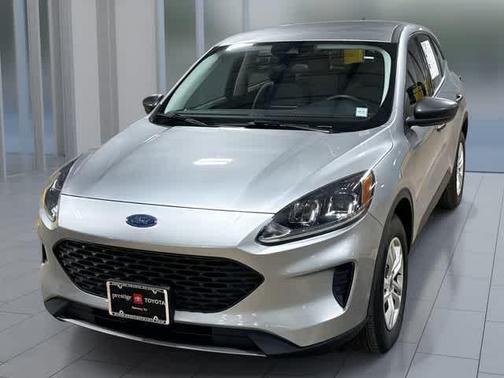 ICONIC SILVER 2022 Ford Escape S