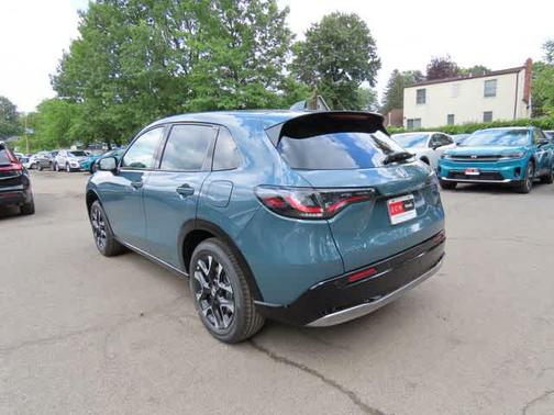 Nordic Forest Pearl 2027 Honda HR-V EX-L