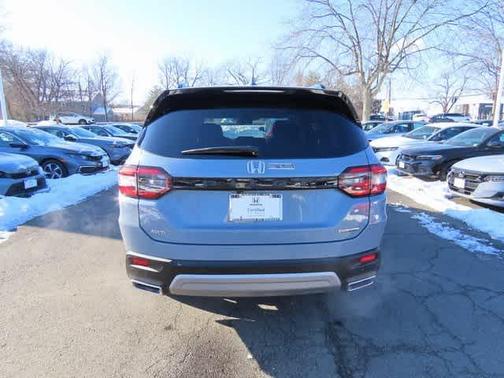 2024 Honda Pilot Touring 8-Passenger