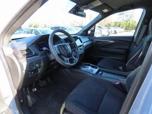 2022 Honda Pilot AWD Sport