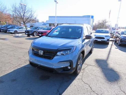 2022 Honda Pilot AWD Sport