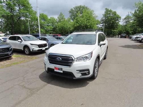 Crystal White Pearl 2021 Subaru Ascent Limited 7-Passenger