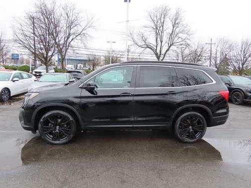 Crystal Black Pearl 2022 Honda Pilot AWD Special Edition
