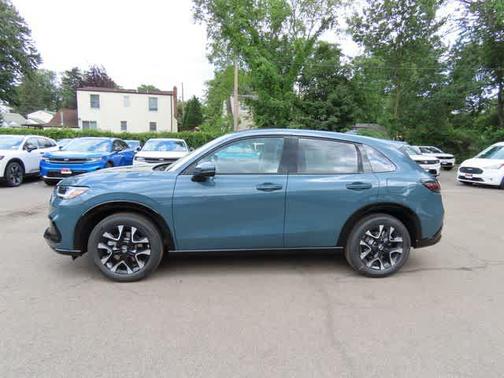 Nordic Forest Pearl 2027 Honda HR-V EX-L