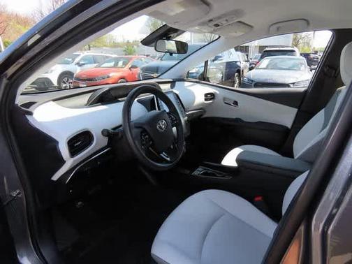 2022 Toyota Prius Prime XLE