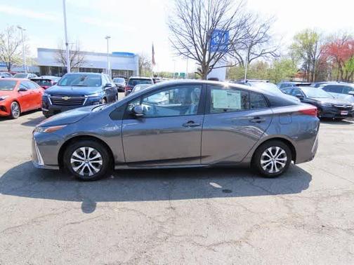 2022 Toyota Prius Prime XLE