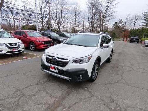 2022 Subaru Outback Touring