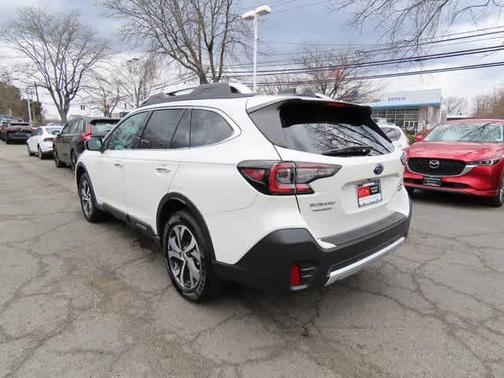 2022 Subaru Outback Touring